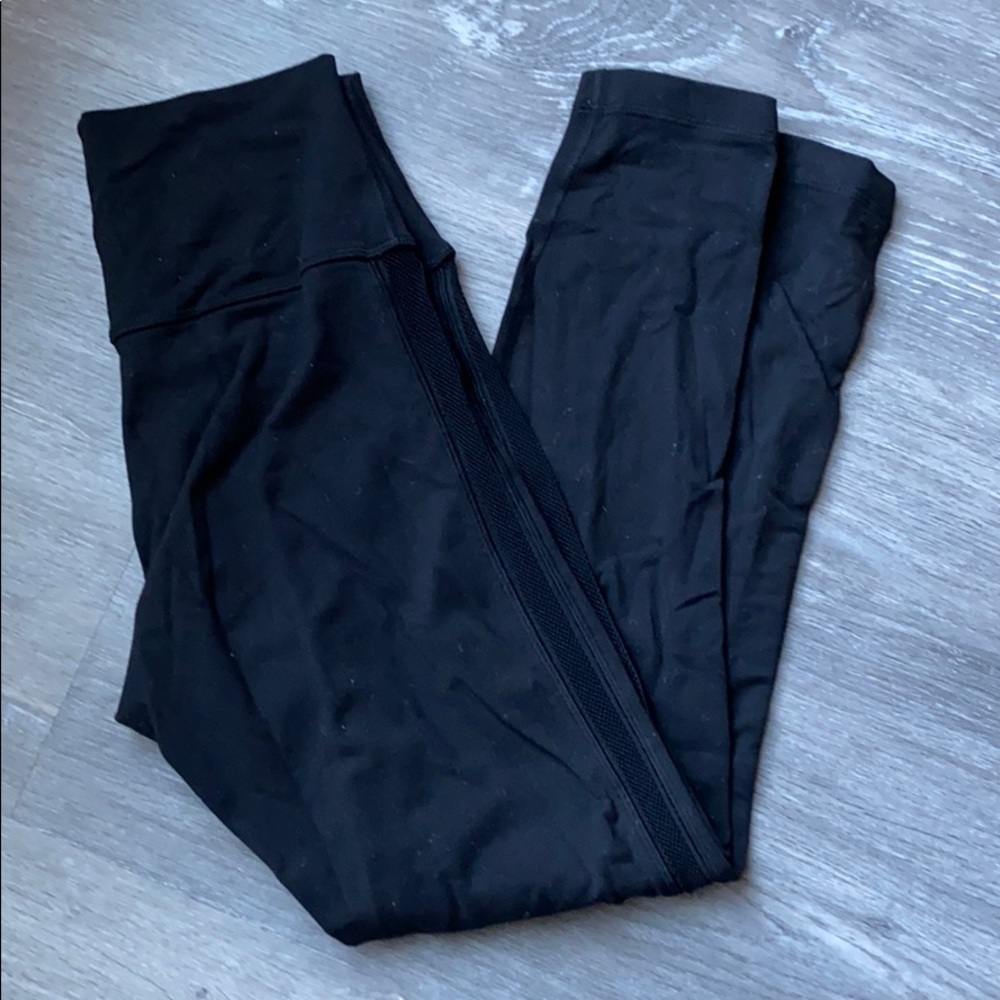 Black lululemon leggings